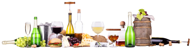 一套不同的酒精饮料和食物