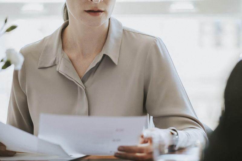 有证件的女商人