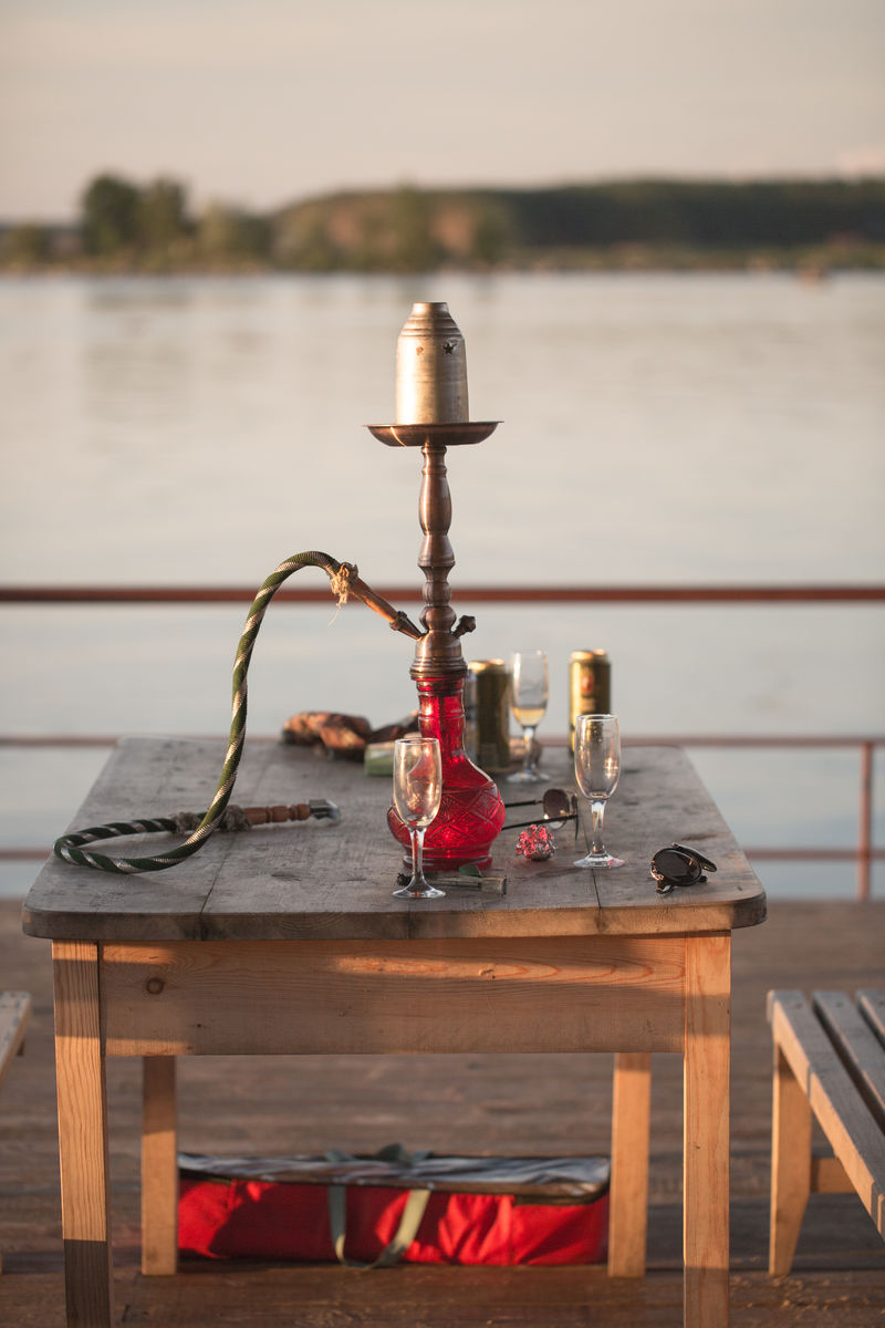 码头上的纳吉勒