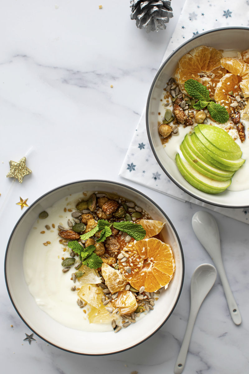 柑橘酸奶配焦糖坚果菜单