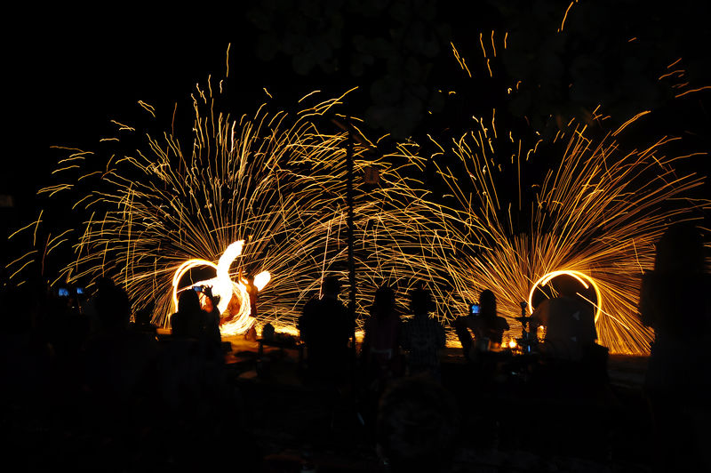 抽象光条纹旋转