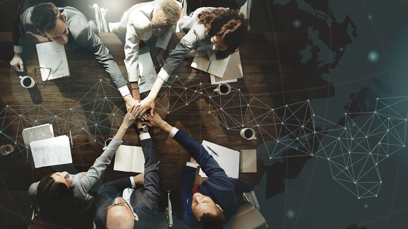 商界人士齐心协力