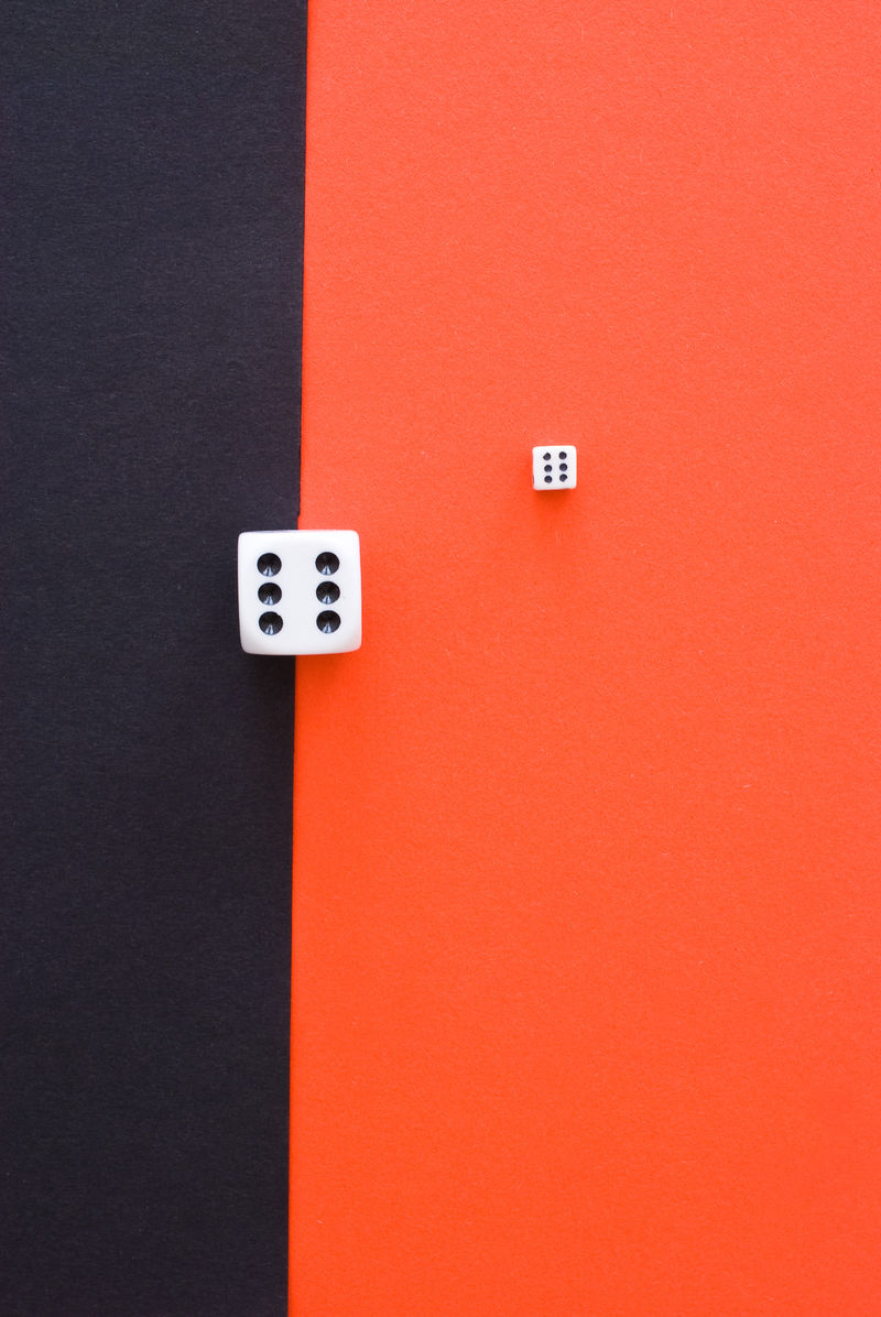 彩色背景立方体