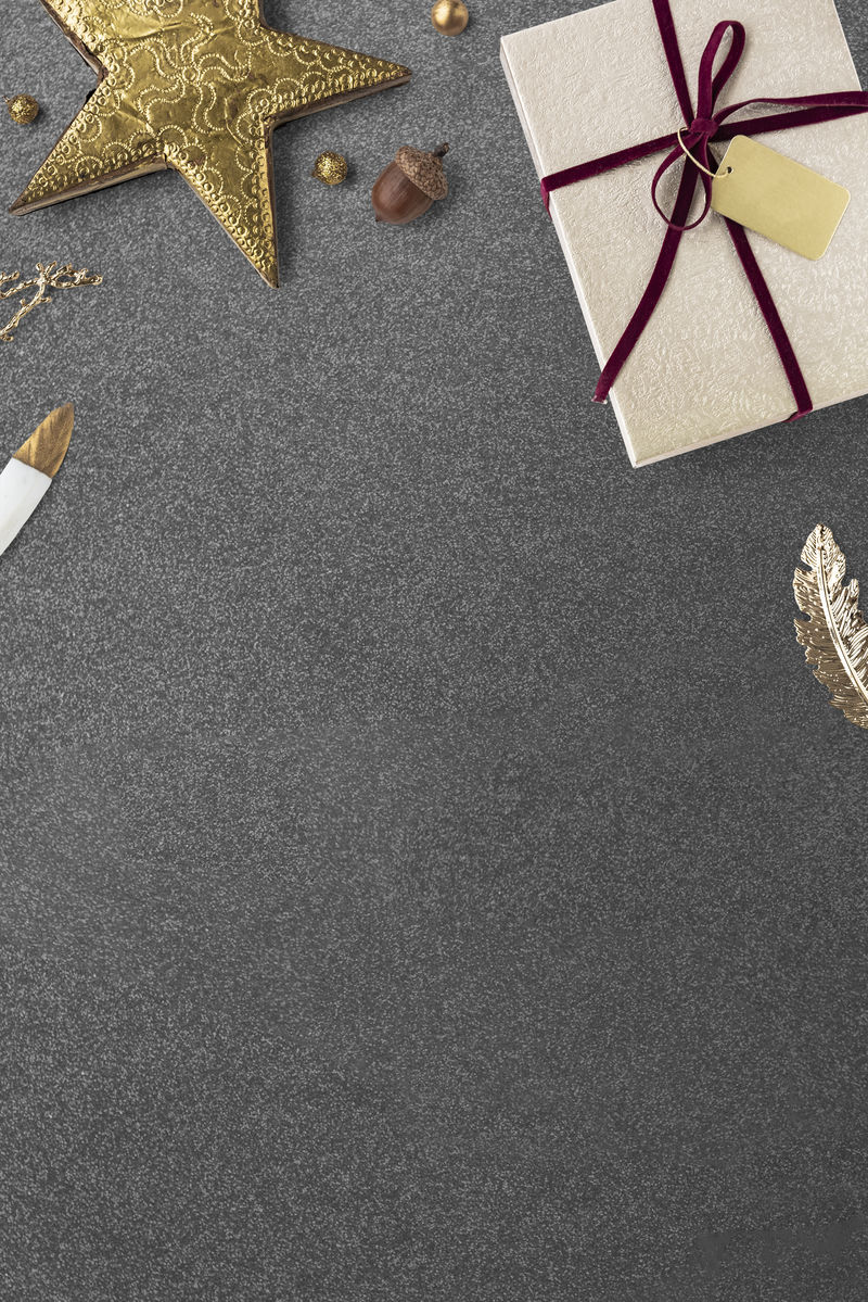 灰色背景的圣诞礼物
