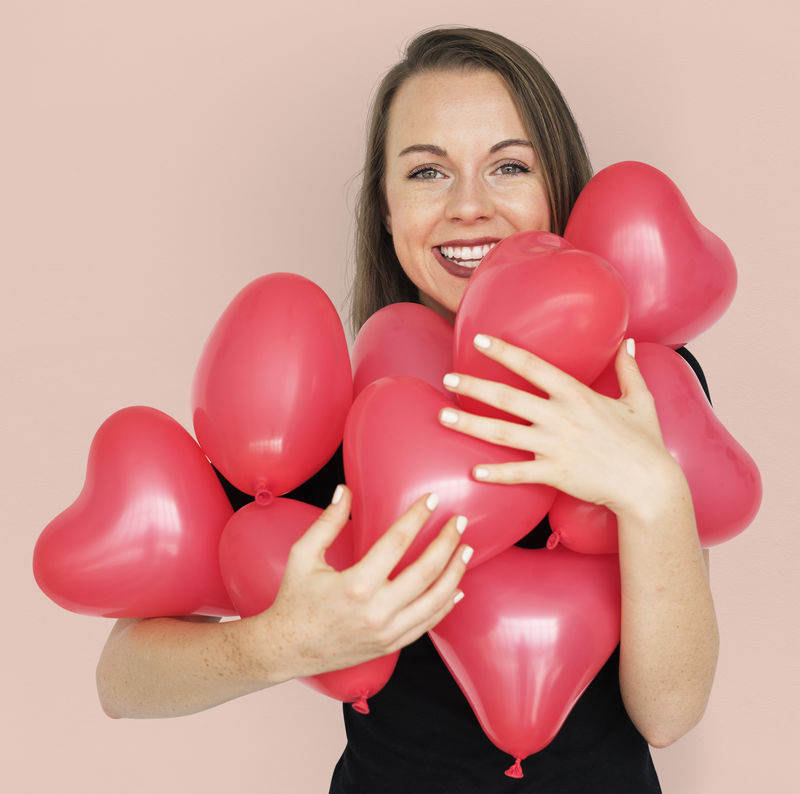 摄影棚拍摄女主角瓦伦丁