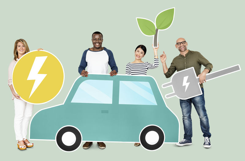 开着混合动力车的人