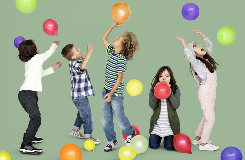 演播室人物模特拍摄儿童