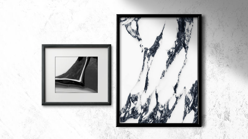 挂在墙上的画框插图