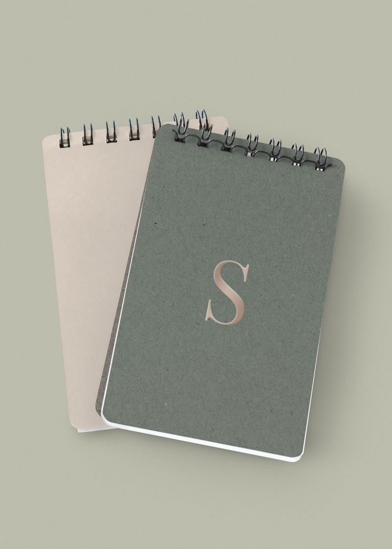 绿色笔记本封面模型插图