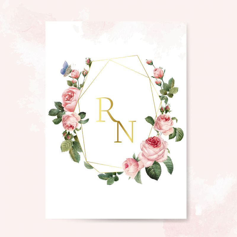 用玫瑰装饰的婚礼请柬