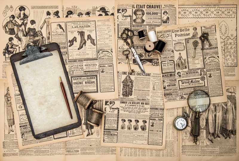 复古的杂志和裁缝用品