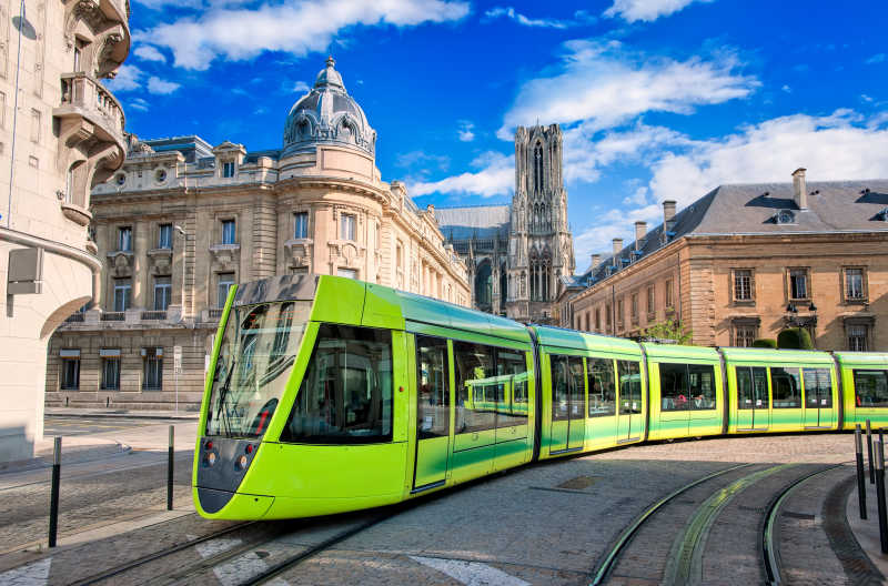 法国兰斯图片 法国兰斯的有轨电车素材 高清图片 摄影照片 寻图免费打包下载