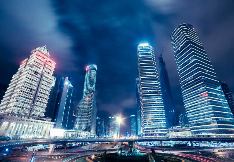 美丽的上海城市建筑街道夜景