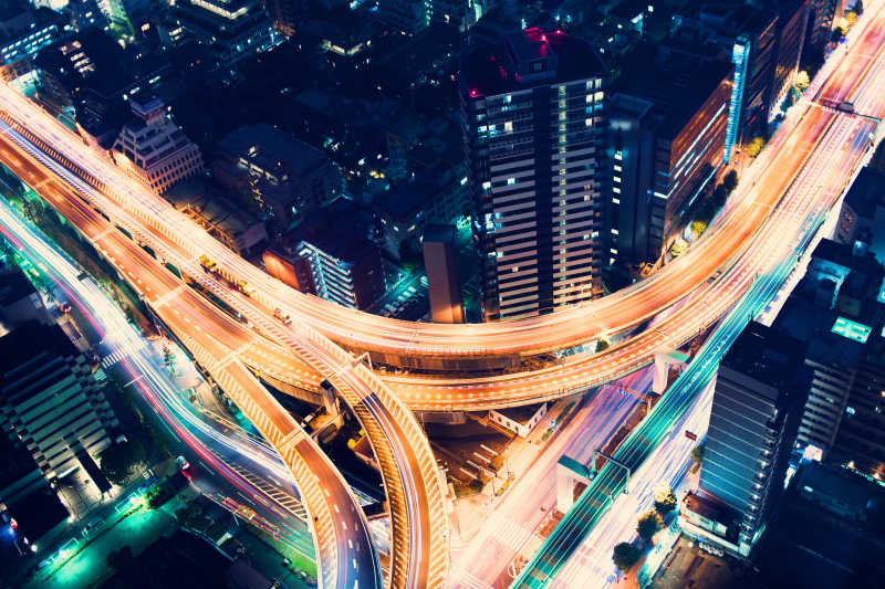 日本东京一个大型公路交叉口的鸟瞰公路枢纽