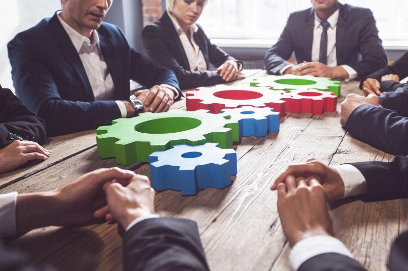 随着齿轮营业人运作