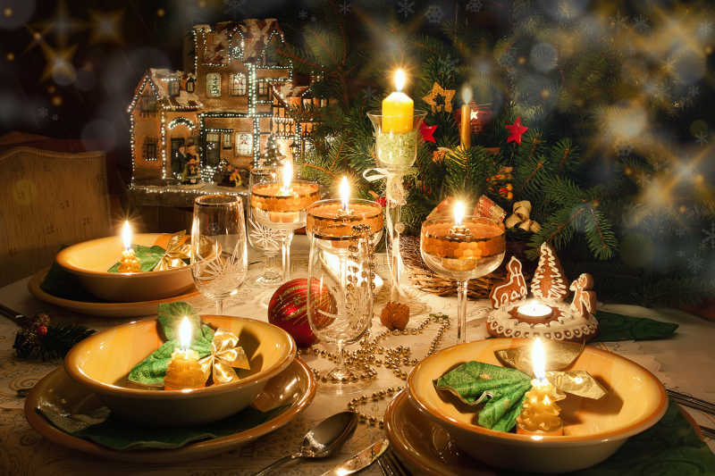 圣诞节精美晚餐餐桌装饰
