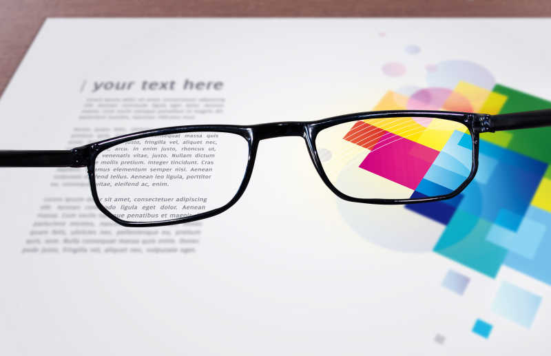 从眼镜里看英文字