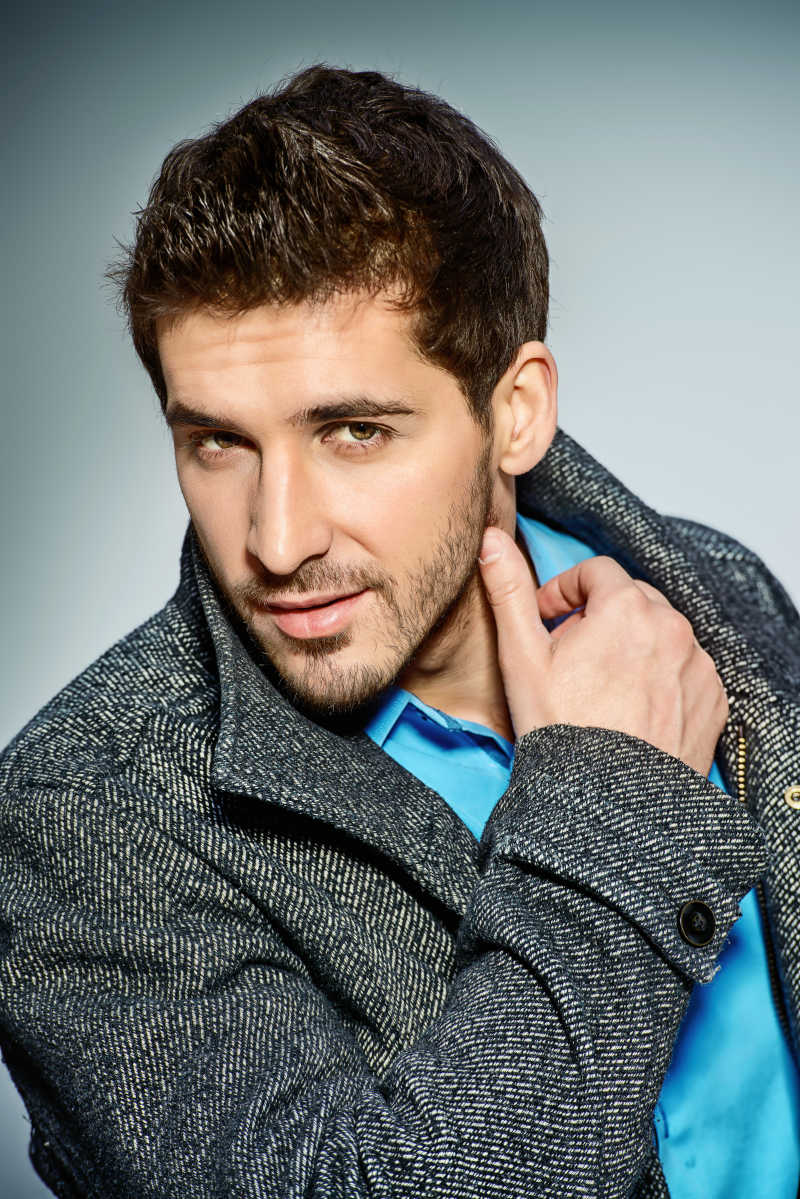 帅气时尚的男模特