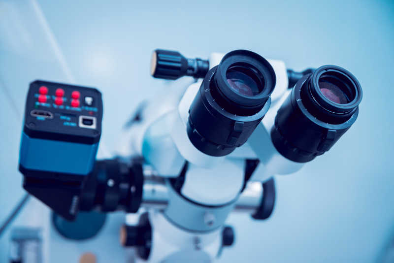 非常先进的现代眼科设备