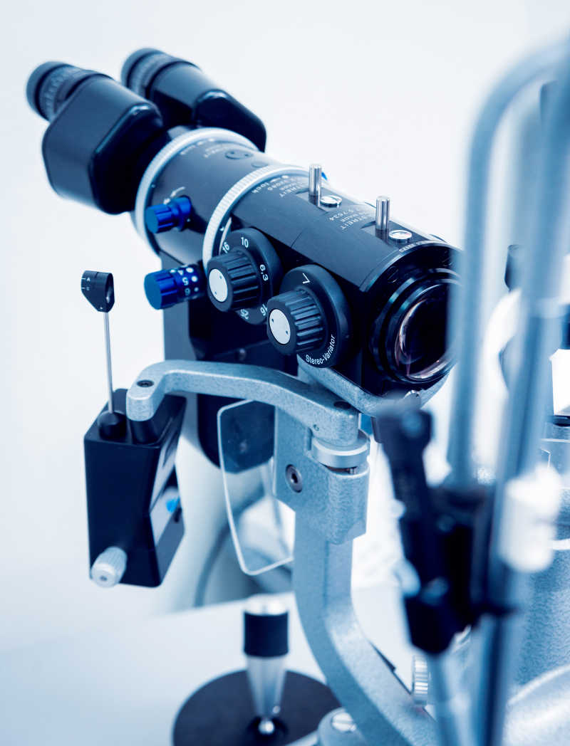 先进的眼睛检查设备