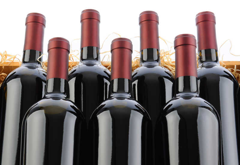 赤霞珠酒瓶与Straw
