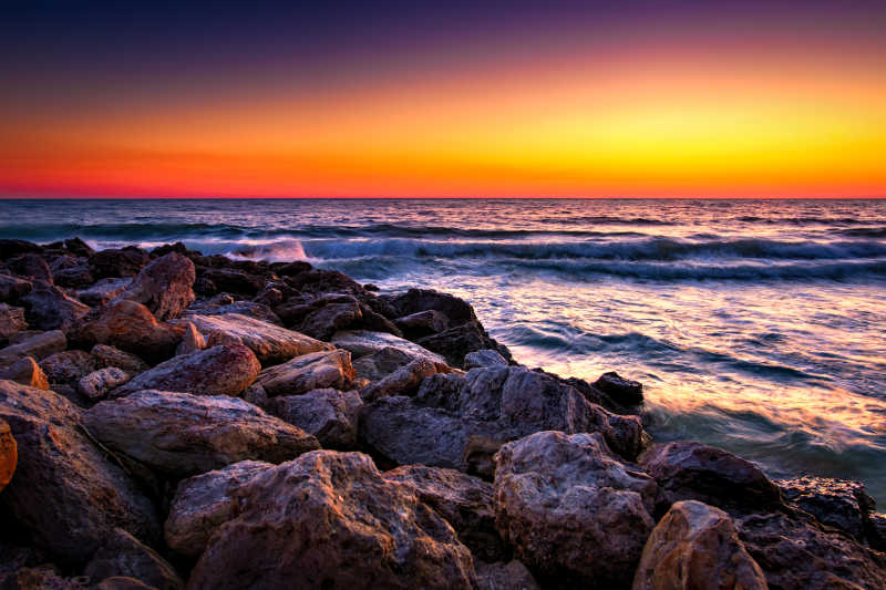 日落时的美丽海景