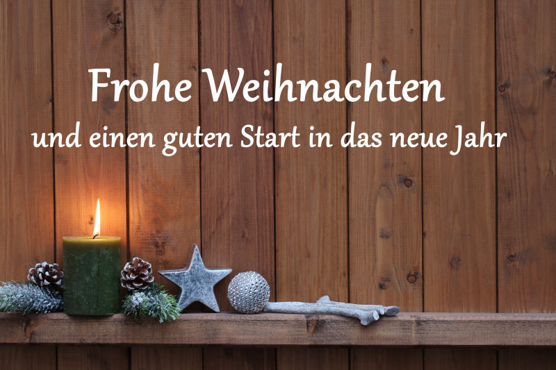 圣诞节的蜡烛装饰