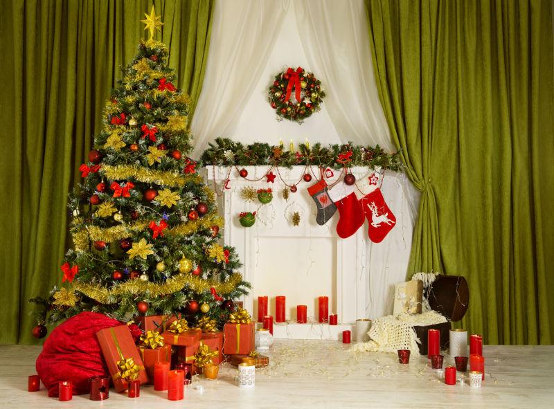 圣诞屋的圣诞树