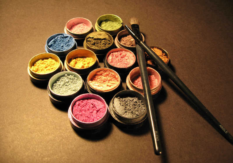 各种化妆必须的眼妆粉