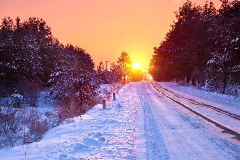 冬季日出的图片唯美图片