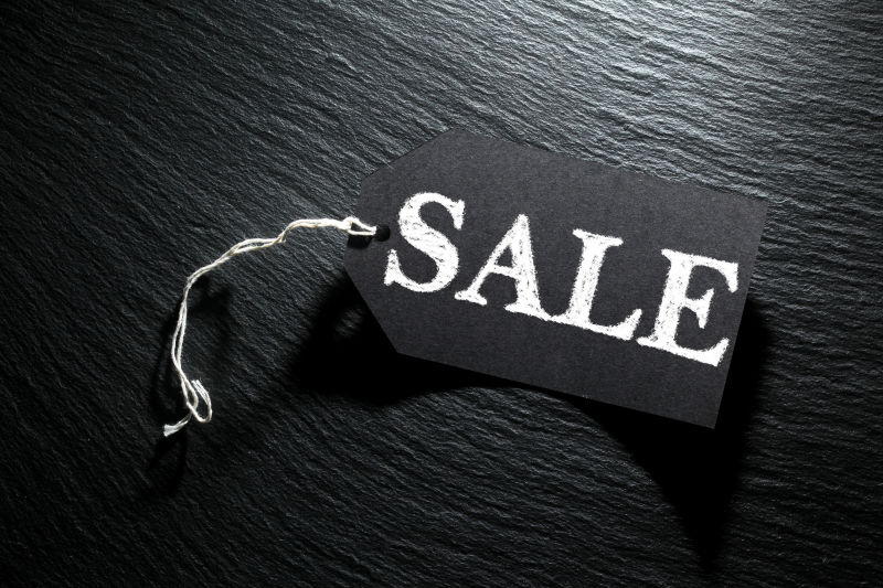 背景前的标签设计