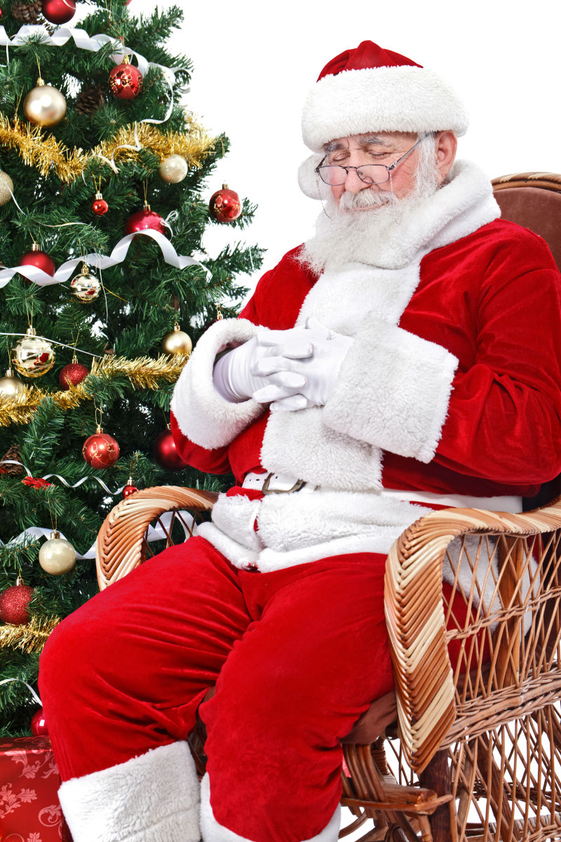 Санта Клаус в кресле