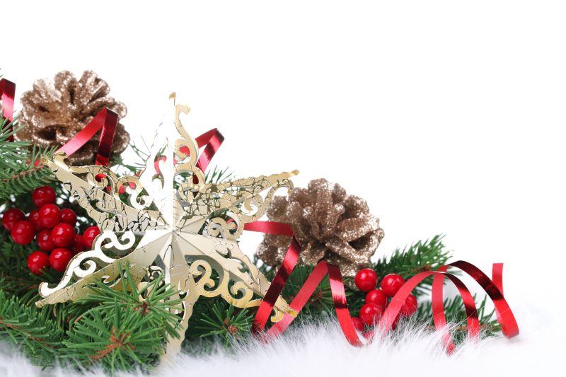 白色背景下丰富多彩的圣诞节装饰