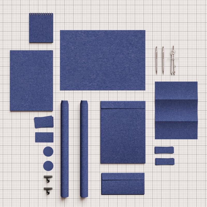 蓝色的文具模型